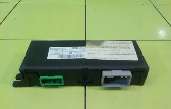 Jaguar XE Central body control module DPLA14C249AA