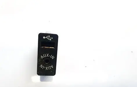 BMW i3 USB socket connector 8410926660703 84.109266607-03