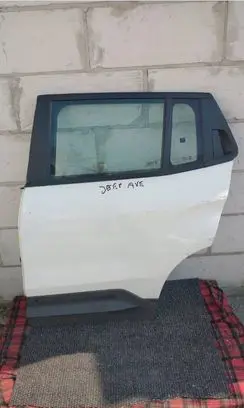 Jeep Avenger Rear door
