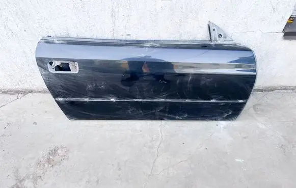 BMW 8 E31 Door (2 Door Coupe) 41511970610