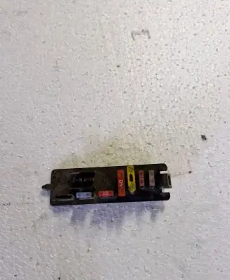 Peugeot Partner Fuse box cover 9637465280