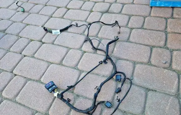 Opel Insignia B EUR ISO radio connector 39131267