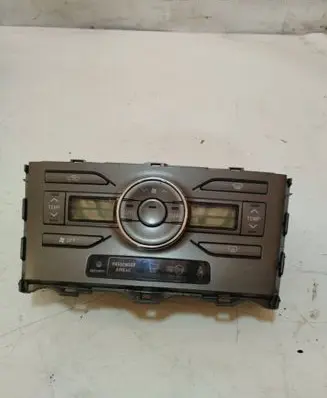 Toyota Auris 150 Climate control unit 5590002220B 8E07611020B6A