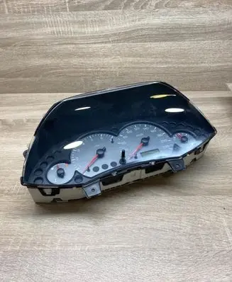Ford Focus Speedometer (instrument cluster) 98AB10849JH 98AP10841BC