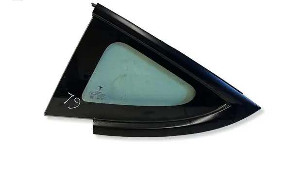 Tesla Model 3 Rear side window 151497800
