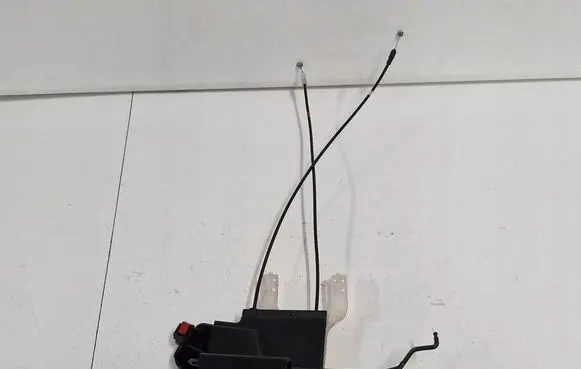 Hyundai Tucson JM Front door lock