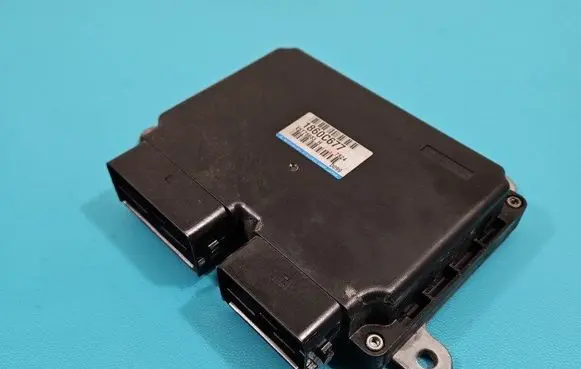 Mitsubishi ASX Engine control unit/module ECU 1860C677 IMPRK1448114