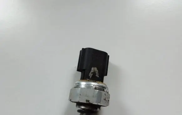 Hyundai i40 Air conditioning (A/C) pressure sensor 42CP812