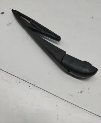 Toyota Auris E180 Rear wiper blade arm 