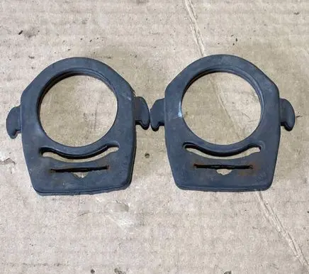 Mercedes-Benz E W124 Fuel pump bracket 