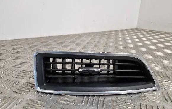 Ford S-MAX Dash center air vent grill EM2B19C68
