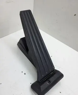BMW 5 E60 E61 Accelerator throttle pedal 6788632 25916010