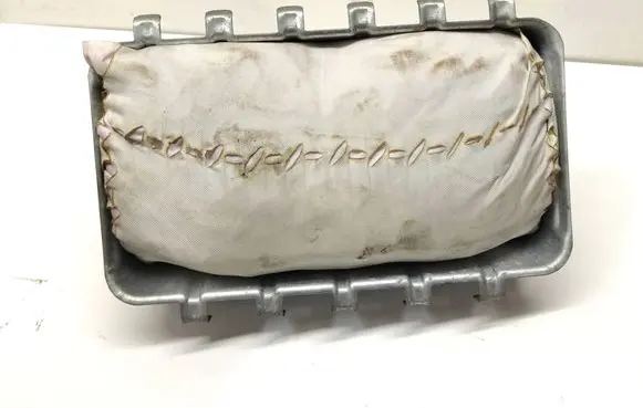 Chrysler Voyager Passenger airbag P05108819AA TCQPT024852490 05108819AA