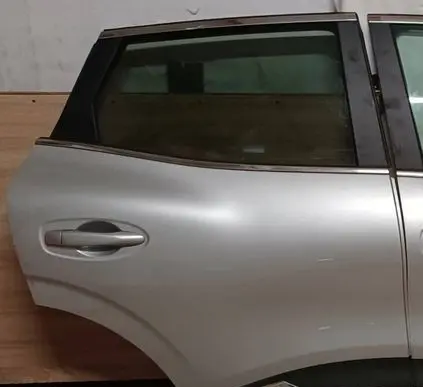 Renault Kadjar Rear door