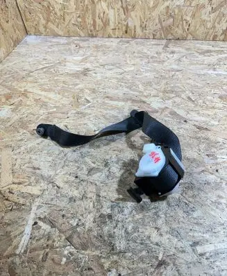 Opel Insignia A Front seatbelt 30648401