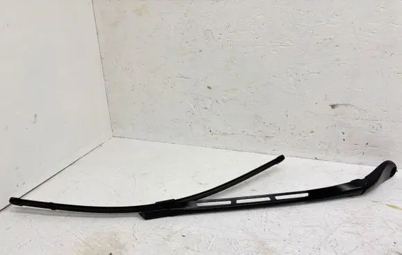 Audi A8 S8 D3 4E Front wiper blade arm 4E1955407C