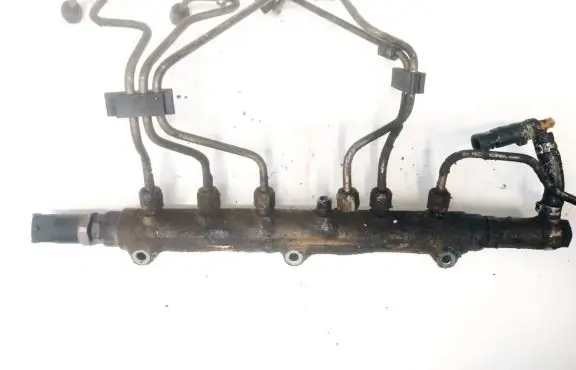 Volvo S60 Fuel main line pipe 0445215010 005008