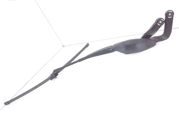 Mercedes-Benz CLS C219 Front wiper blade arm A2118200744