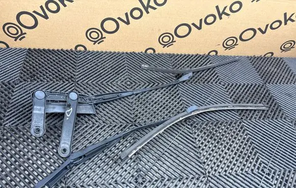 Porsche Cayenne (92A) Front wiper blade arm 7P0955410B