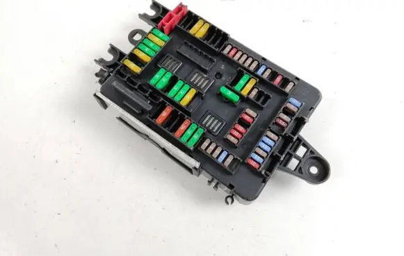 BMW X6 F16 Fuse module 9316569