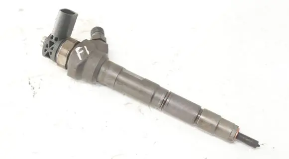 Skoda Superb B6 (3T) Fuel injector 03L130277J