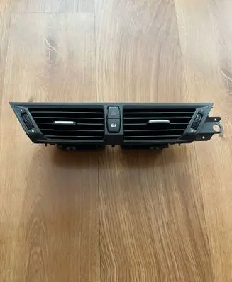 BMW X1 E84 Dash center air vent grill 9258354 64229258354 9258357