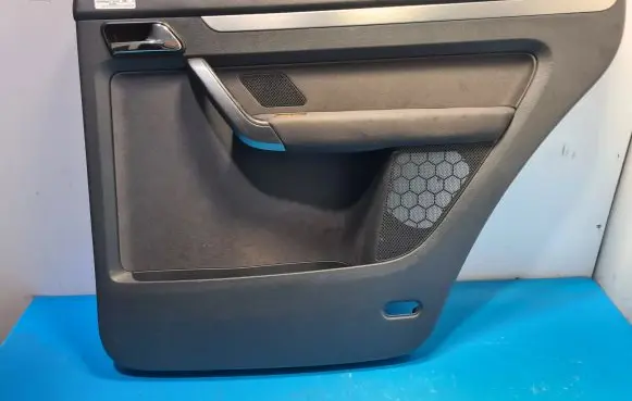 Volkswagen Touran I Door card panel trim set 1T0867212023