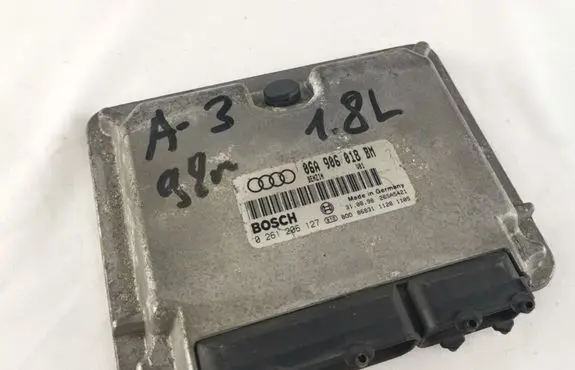 Audi A3 S3 8L Engine control unit/module 06A906018BM 26SA5421 0261206127