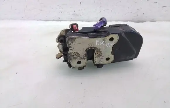 Chrysler Sebring (ST-22 - JR) Front door lock