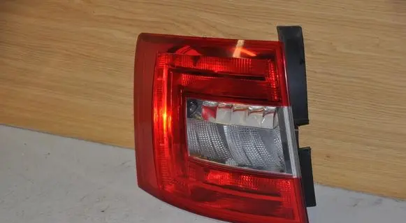Skoda Octavia Mk3 (5E) Rear/tail lights 5E9945095