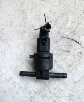 Audi A4 S4 B5 8D Fuel temperature sensor 038906081A
