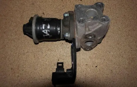 Honda Jazz EGR valve cooler 877899u