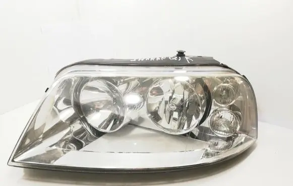 Volkswagen Sharan Headlight/headlamp 7M4941015AD