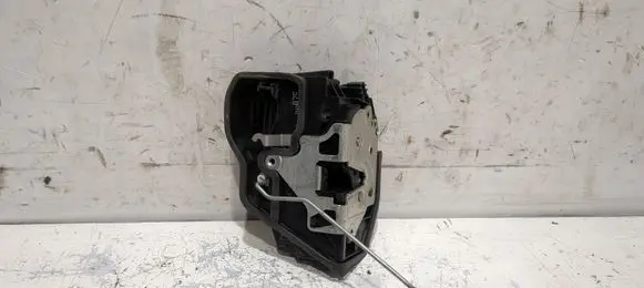 BMW 5 E60 E61 Rear door lock 7167075
