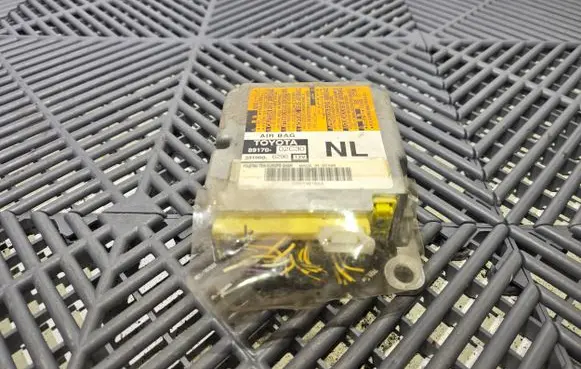 Toyota Auris E180 Airbag control unit/module 8917002C30 2310006290