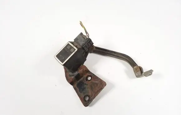 Rear air suspension level height sensor
