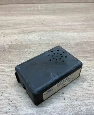 Ford Mondeo MK I Fuse module 93BG14K150AD