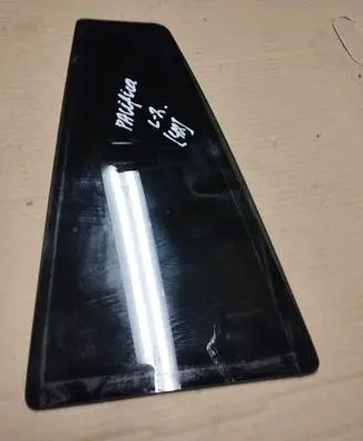 Chrysler Pacifica Rear vent window glass 