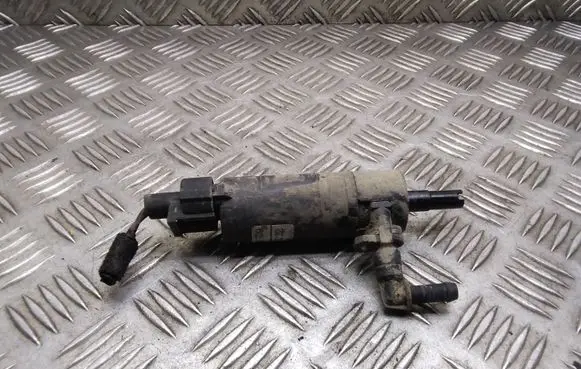 Opel Vectra C Headlight washer pump 90508709