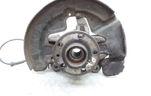 Front wheel hub spindle knuckle
