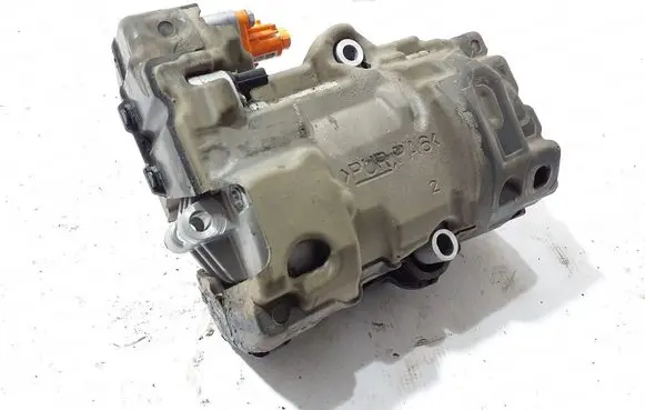 Renault Megane E-Tech Air conditioning (A/C) compressor (pump) 926005MZ0A