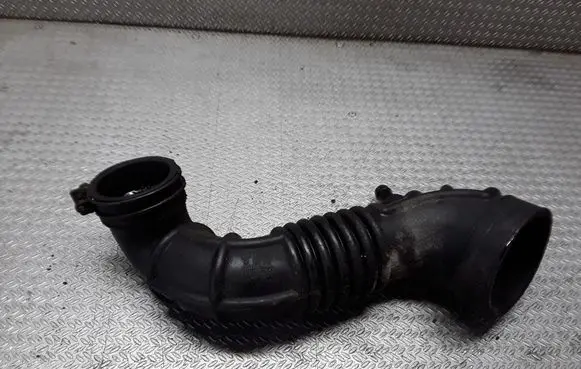 KIA Sorento Air intake duct part