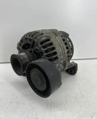 BMW 5 E60 E61 Generator/alternator 7519721 7521135 0124525026