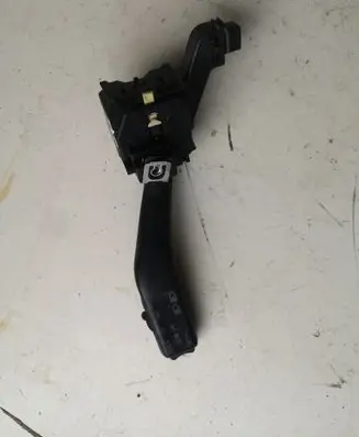 Volkswagen Golf V Indicator stalk 1K0953513A