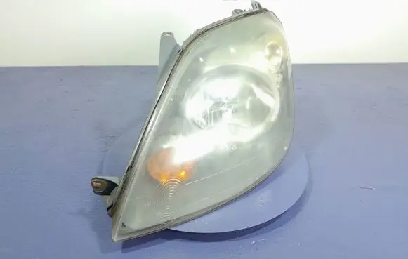 Ford Fiesta Headlight/headlamp