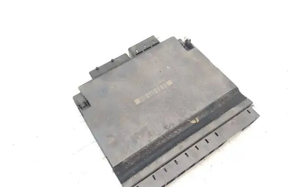 Mercedes-Benz S W220 Seat control module 2208206826