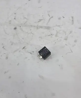 Audi A8 S8 D2 4D Other relay 1H0953227 54237009
