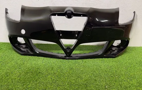 Alfa Romeo Giulietta Front bumper 156085887