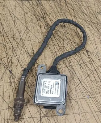 Mercedes-Benz C W205 Lambda probe sensor A0009051412