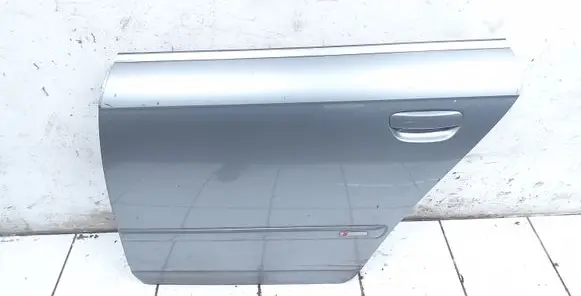 Audi A4 S4 B7 8E 8H Rear door